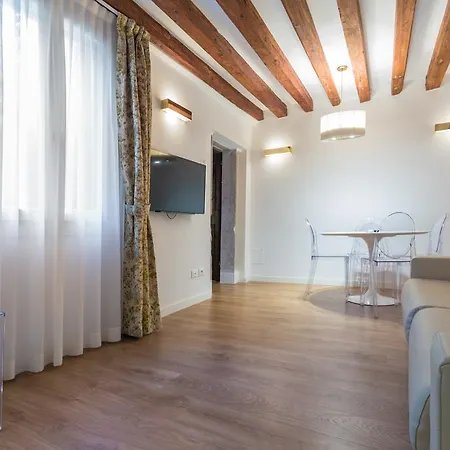 Апартаменты Apartments-rialto 1 - 2 - 3 Венеция