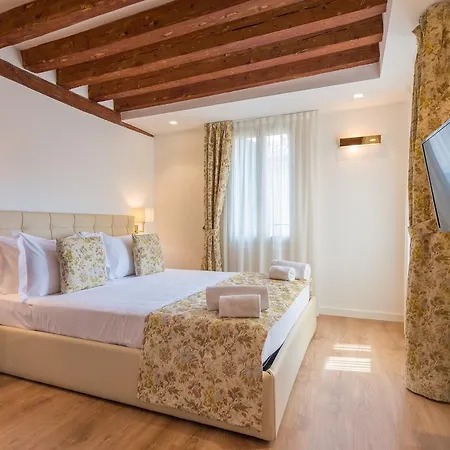 Apartments-rialto 1 - 2 - 3 Apartamento